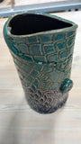 Textured, wrap around vases - med